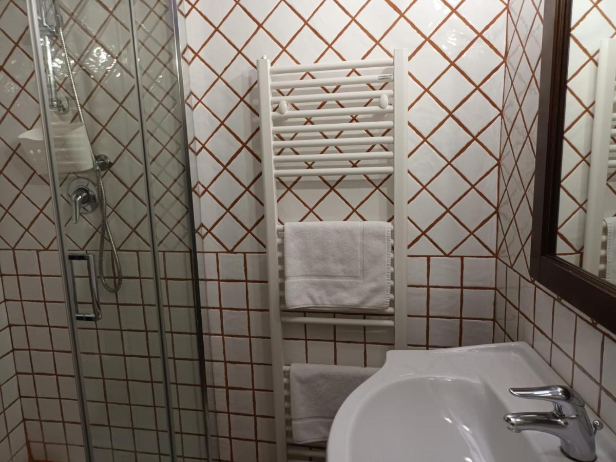 Residenza Sant'Andrea Hotel กัมโปบัสโซ ภายนอก รูปภาพ